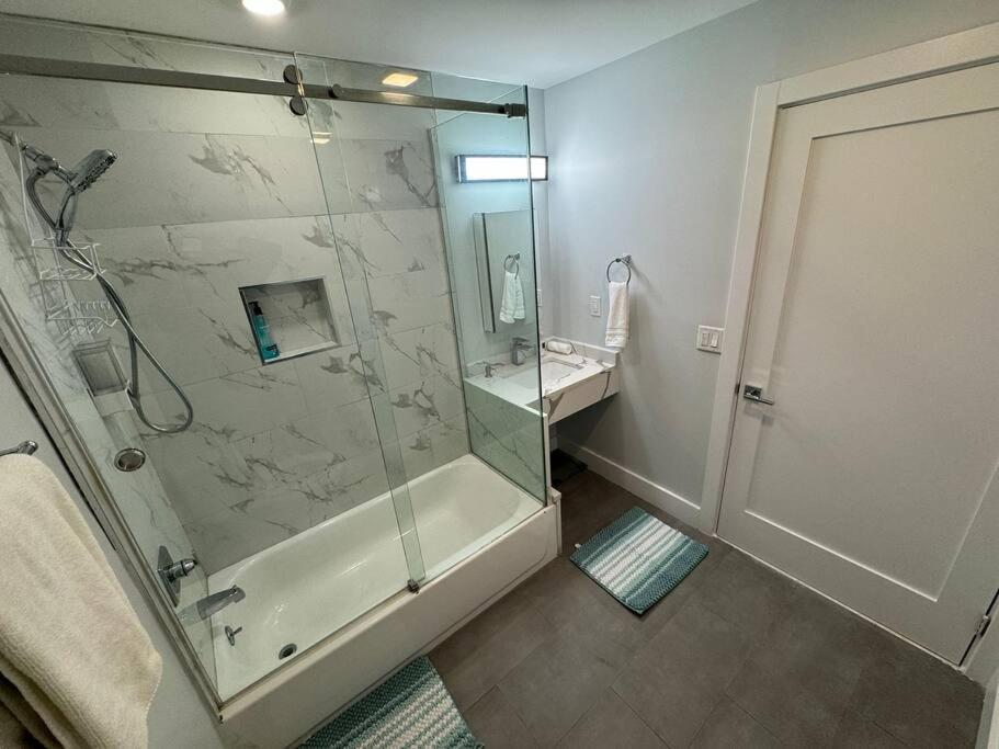 The Elegant Suite - 2Br With Great Amenities Патерсон Экстерьер фото
